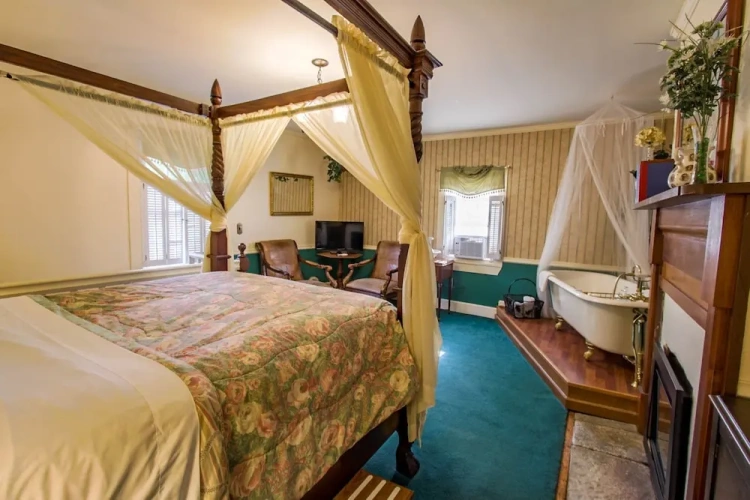 Superior room
