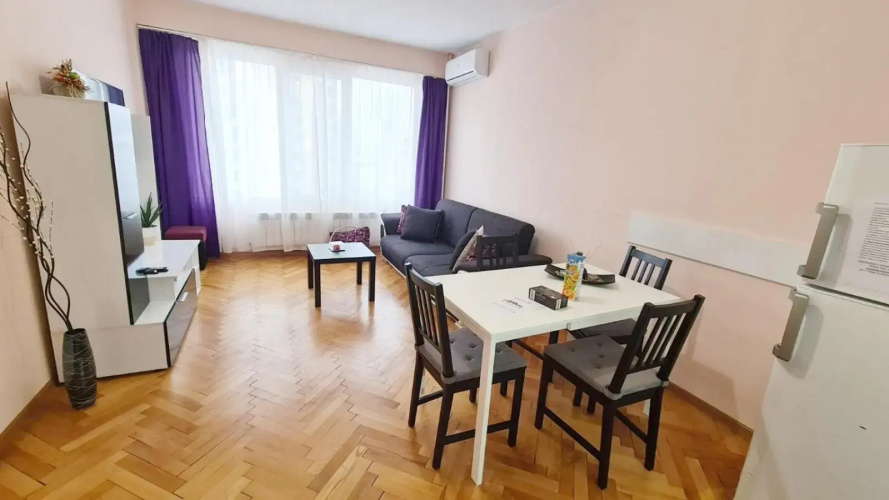 Lovely City Center 1BD, 1BT Apartment