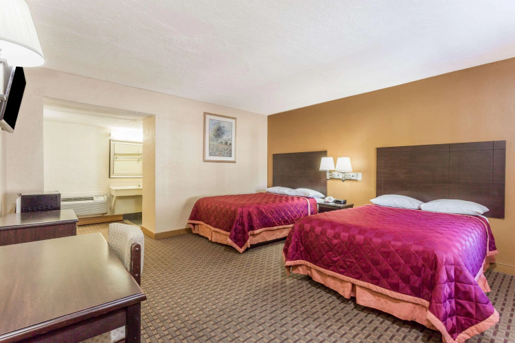 Knights Inn - Glen Allen, VA