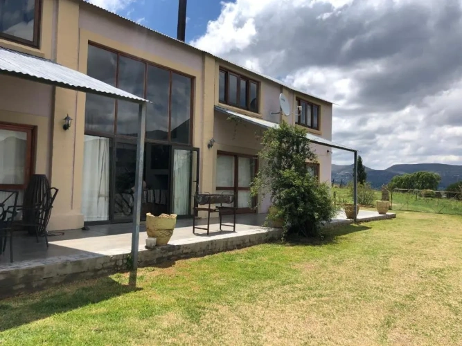 3 Bedrooms Cottage