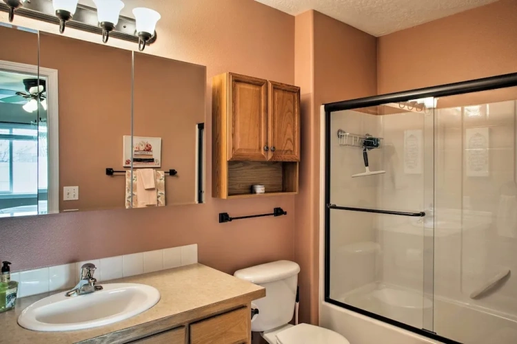 3 Bedrooms Cottage