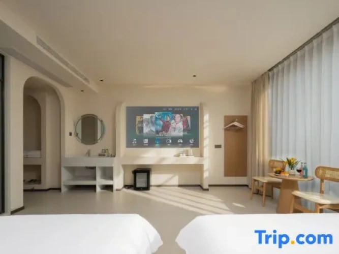 Deluxe Twin Family room with sea view