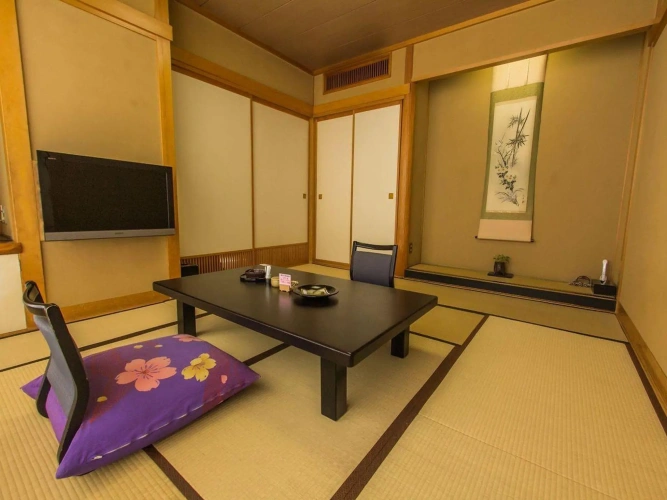 Standard Twin room with view