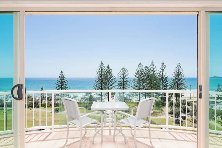2 Bedrooms Apartment with balcony