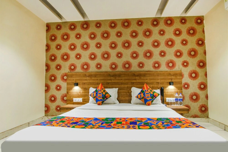 FabHotel Prime Golden Glory