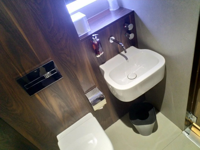 Bloc Hotel Gatwick photo 8