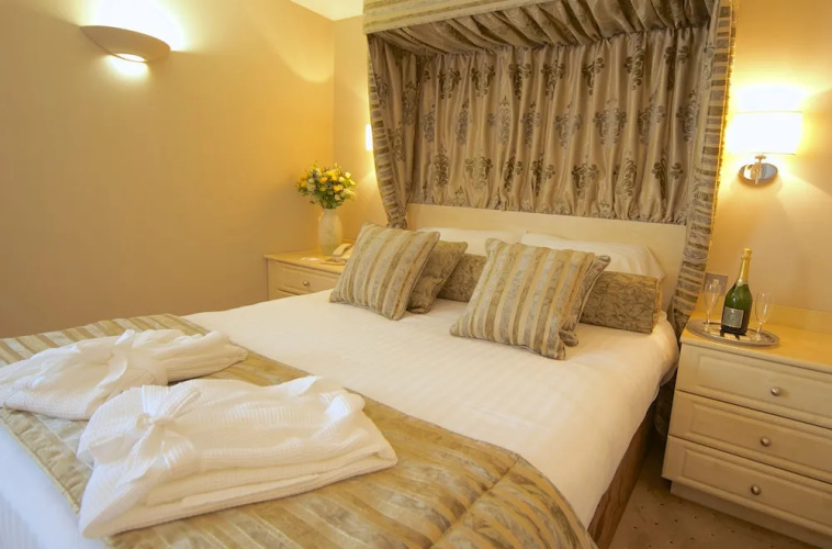 Brookfield Hotel