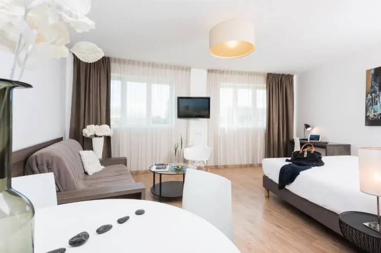 Ténéo Apparthotel Talence - Arthéna