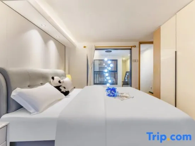 2 Bedrooms Suite with city view