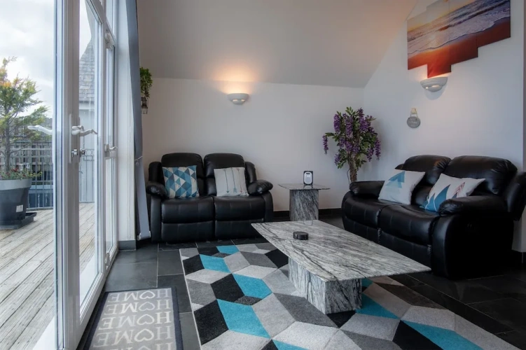 2 Bedrooms Apartment with balcony