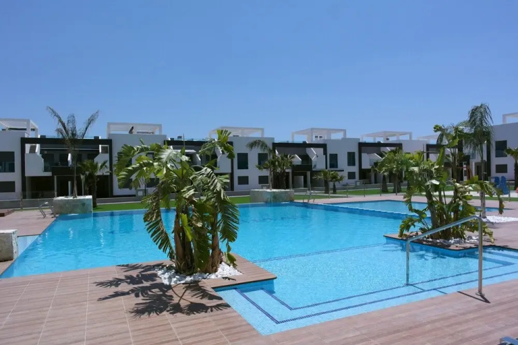 Oasis Beach IX - Christina