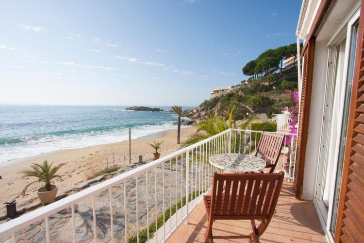 2 Bedrooms Premium Apartment