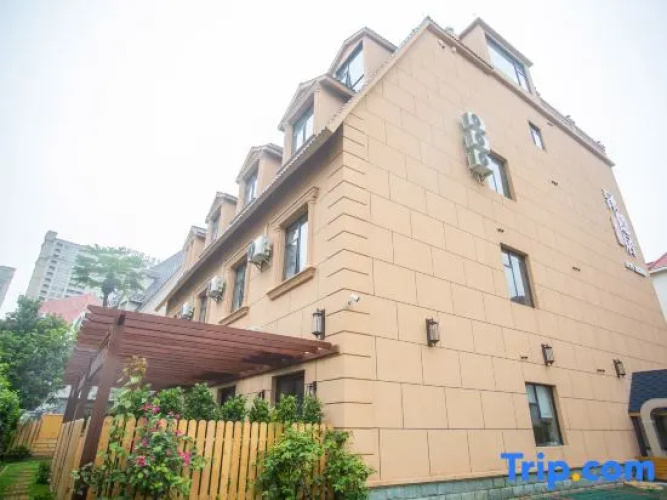 Yintan Zeyinju Hotel