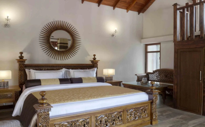 Eagle Regency Boutique Hotel