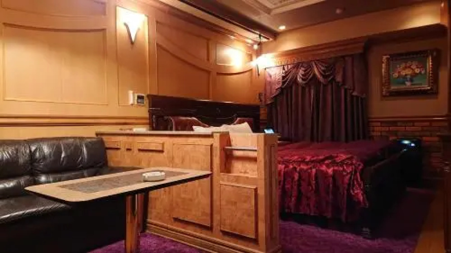 Hotel Zips - Adults Only