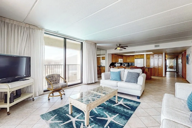 3 Bedrooms Apartment with balcony