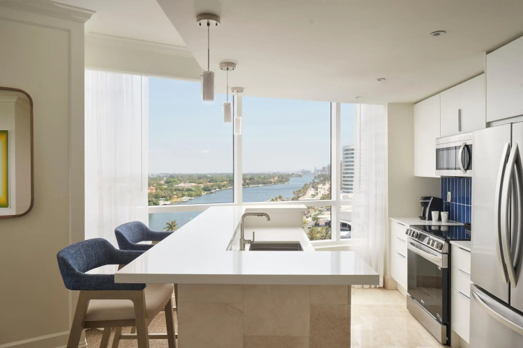 Fontainebleau Miami Beach photo 13