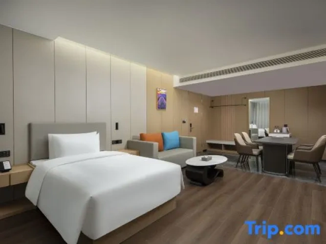 Deluxe Family Suite