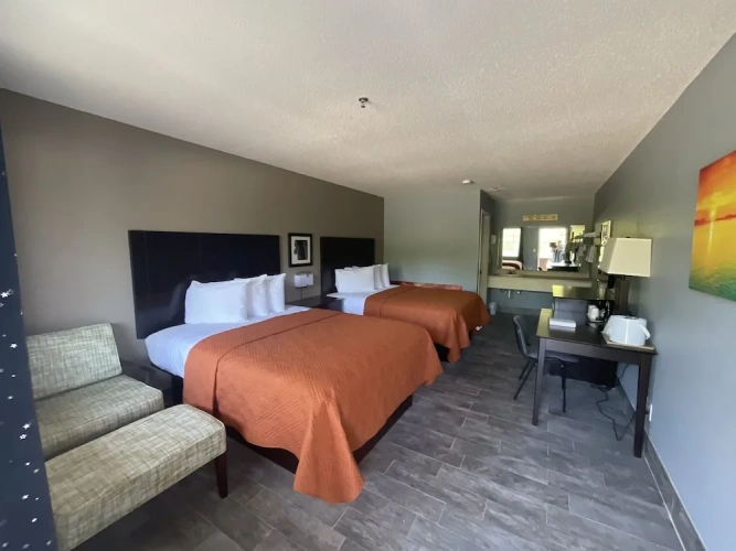 Classic Quadruple room