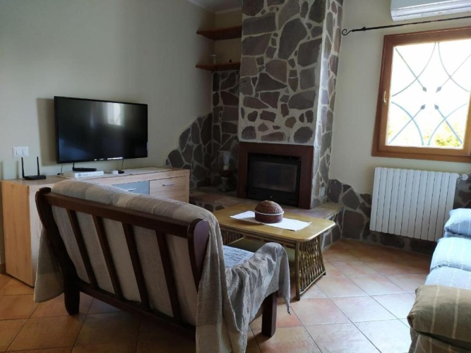 2 Bedrooms Cottage