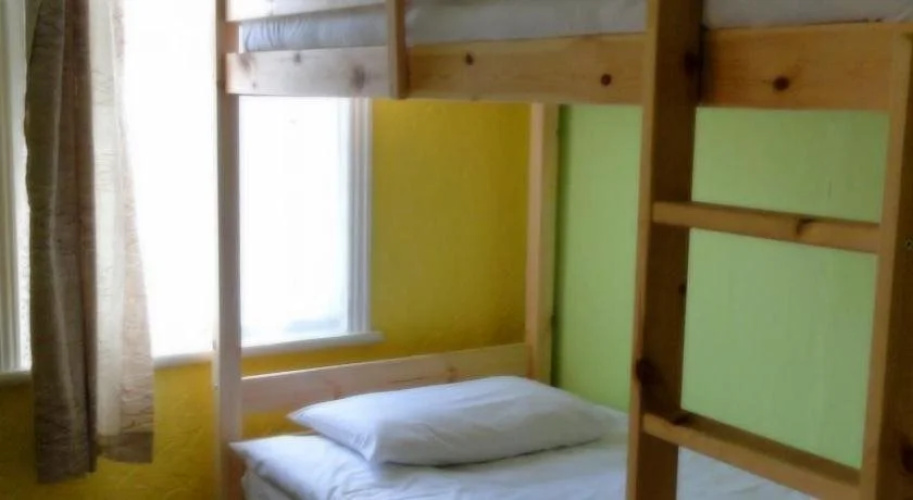 100 Pipers Hotel