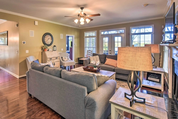 3 Bedrooms Cottage