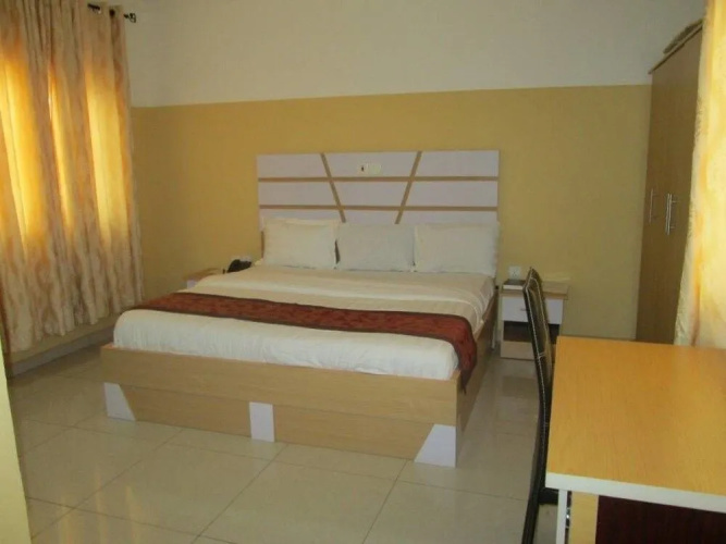 Joy House Hotel and Suites
