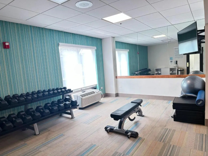 Holiday Inn Express & Suites Prospect Heights photo 19