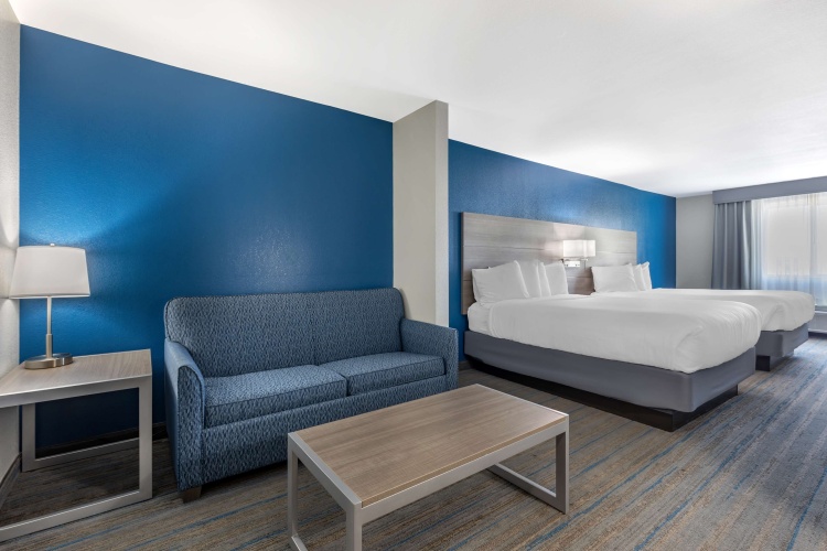 Quadruple Suite