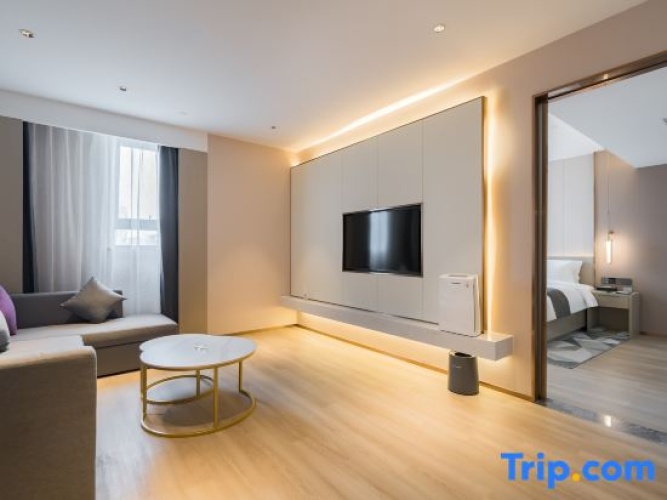Deluxe Double Suite