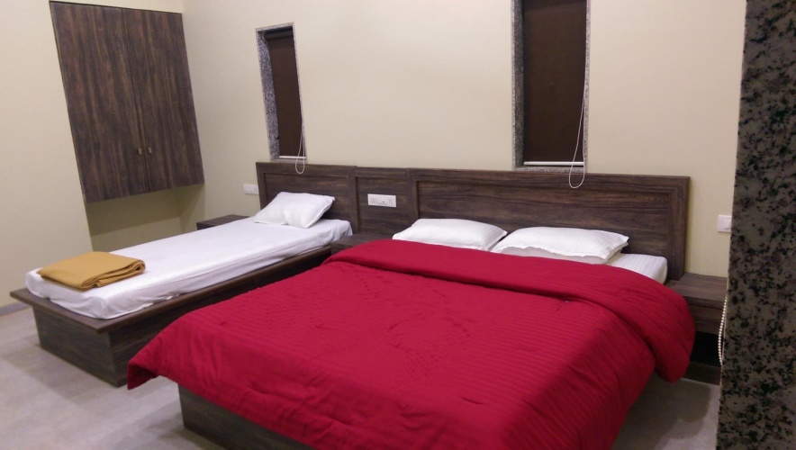 Superior Triple room