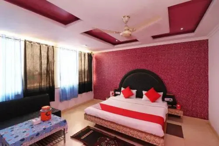 Hotel Rock View by OYO Rooms