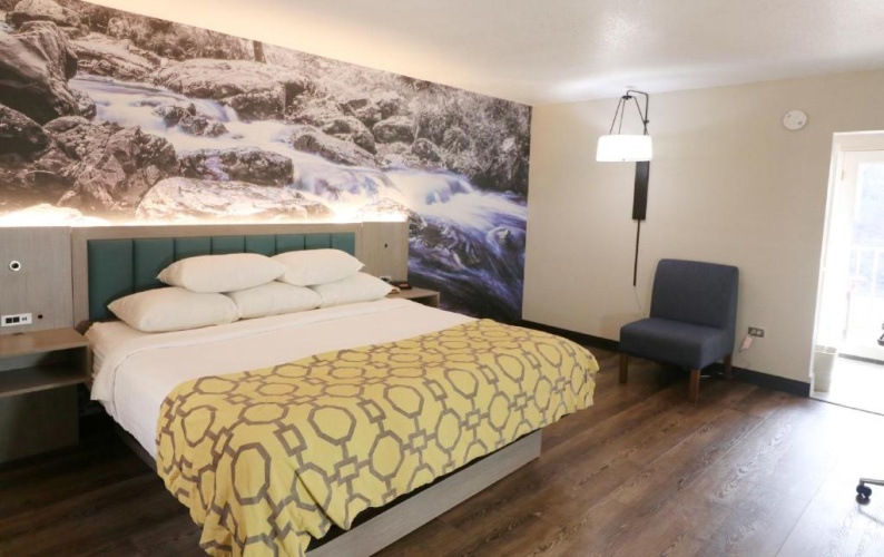 Double room with river view