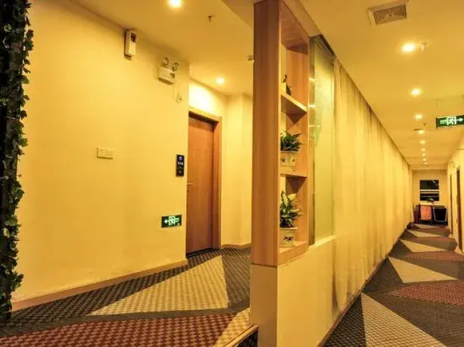 wating hotel
