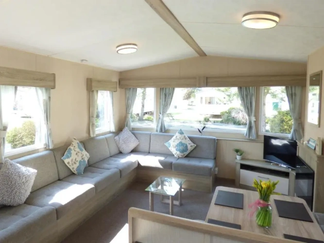 2 Bedrooms Cottage