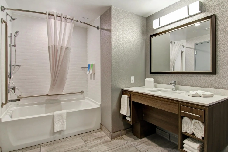 1 Bedroom Double Suite