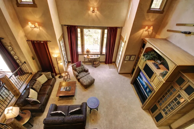 Keystone Gulch Retreat by SummitCove Vacation Lodging
