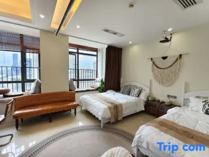 Standard Twin room with river view