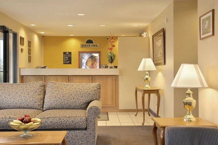 Days Inn By Wyndham Plainfield