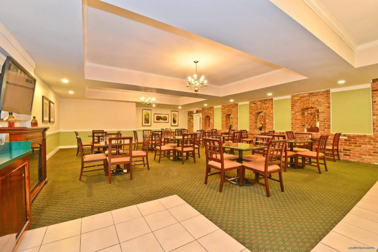Best Western Plus Governor's Inn photo 26