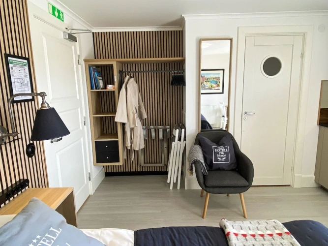 Guest rooms