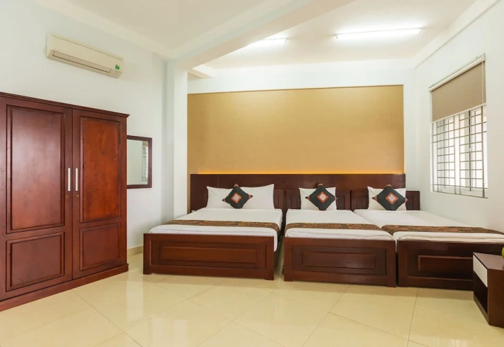 Deluxe Triple room with balcony and with ocean view