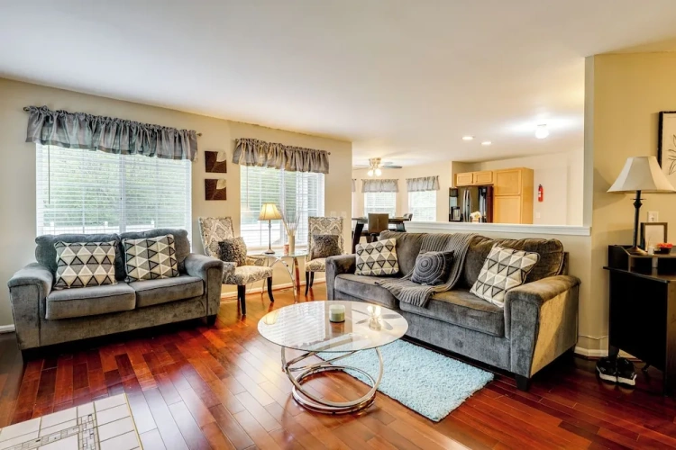 3 Bedrooms Cottage