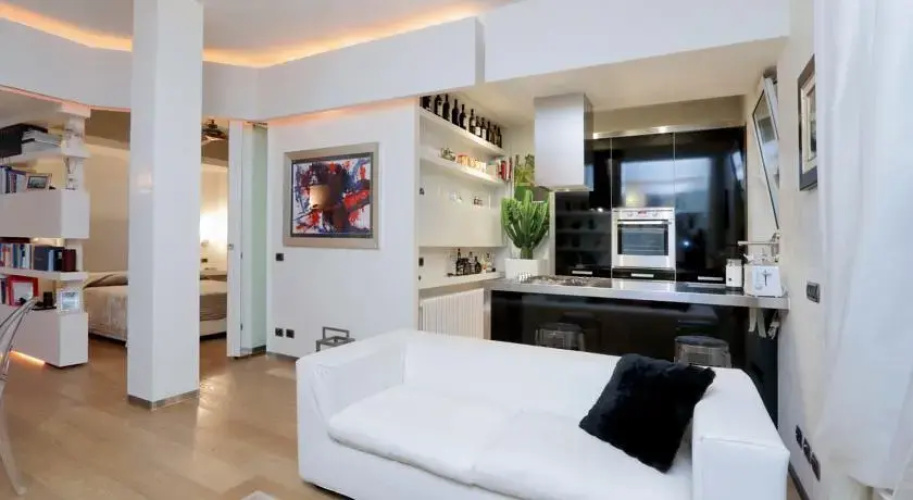 Cambiano Halldis Apartment