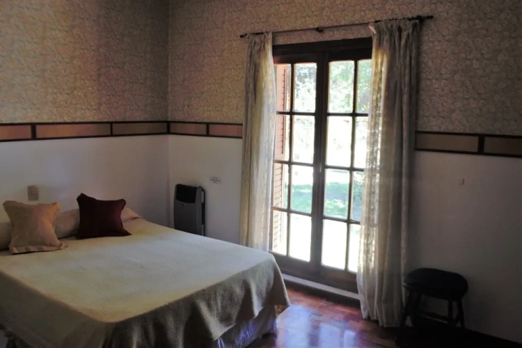 Economy Double room with balcony and with courtyard view