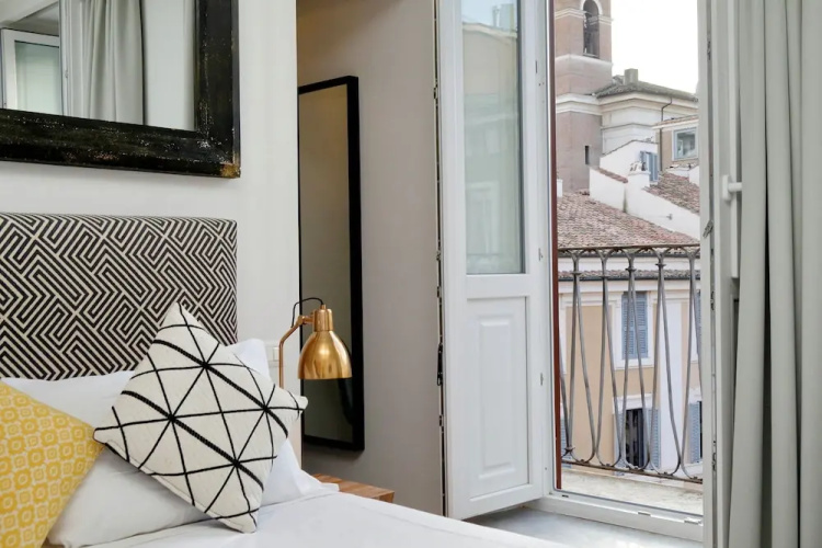 Della Croce Rooms