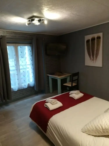 Standard Double room with city view