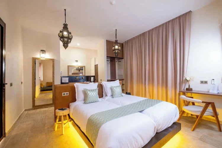 Standard Twin room