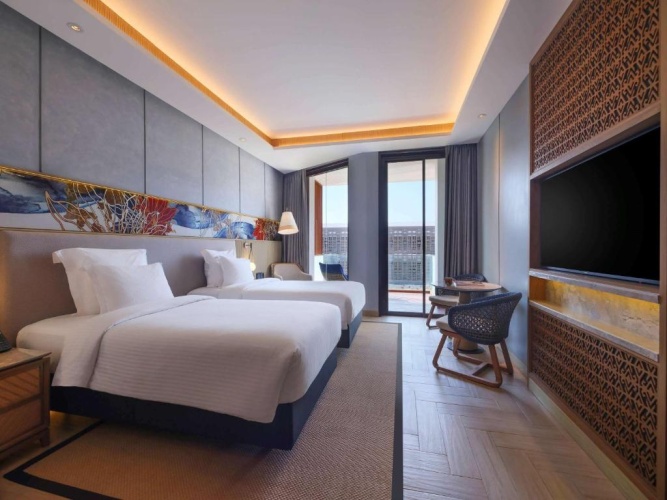 Deluxe Twin room with balcony
