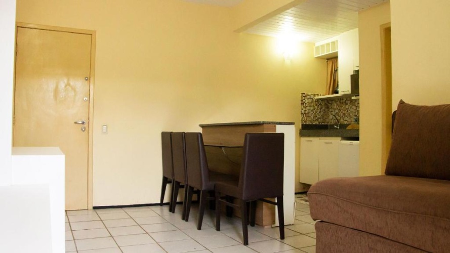 Flat c piscina a 280m do mar e do Beach Park CE